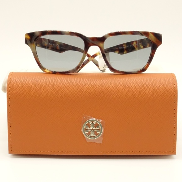Tory Burch Accessories - NEW TORY BURCH Rectangle Sunglasses TY7119 $155 💋